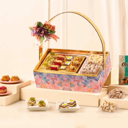 Premium Baklawa Sweet & Savoury Gift Basket - CHARM